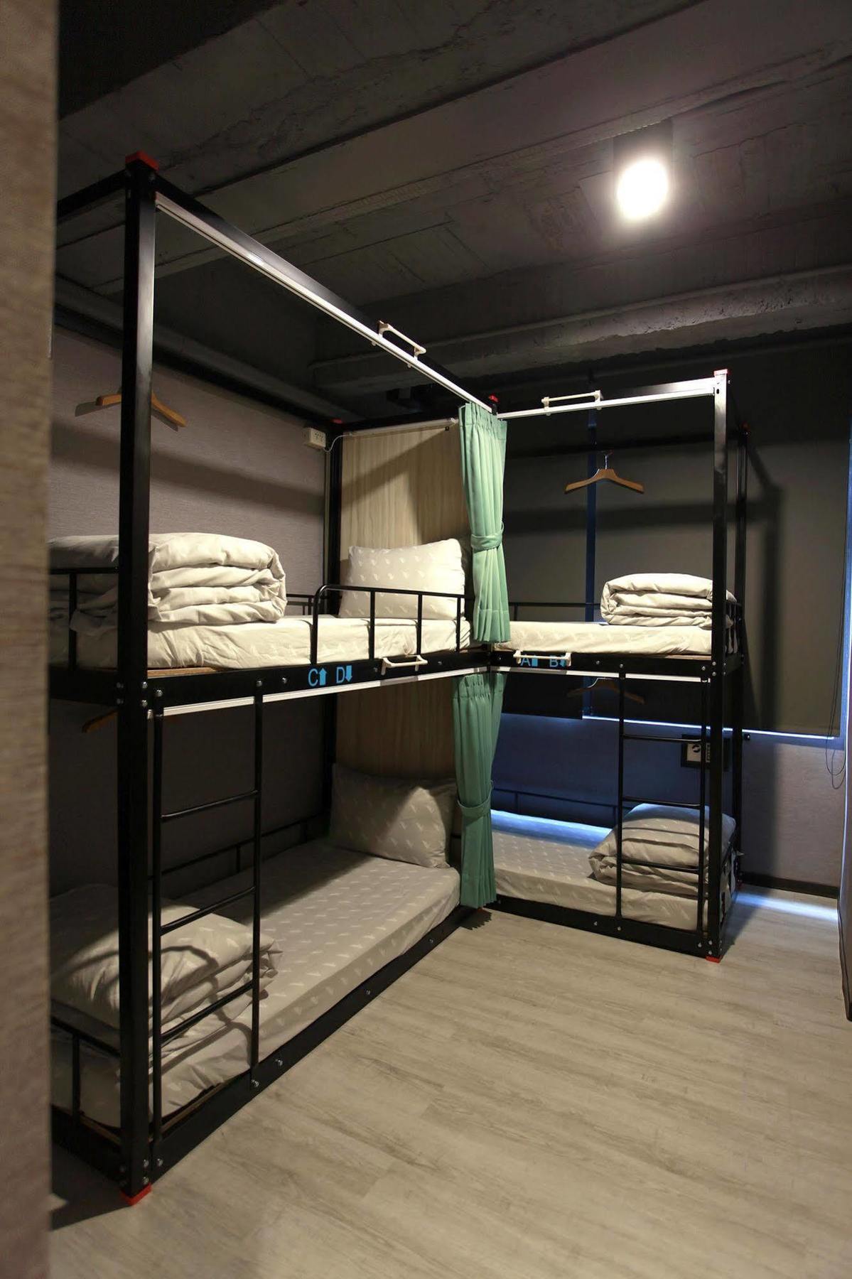 Backpackers Hostel - Ximen Taipei Eksteriør bilde