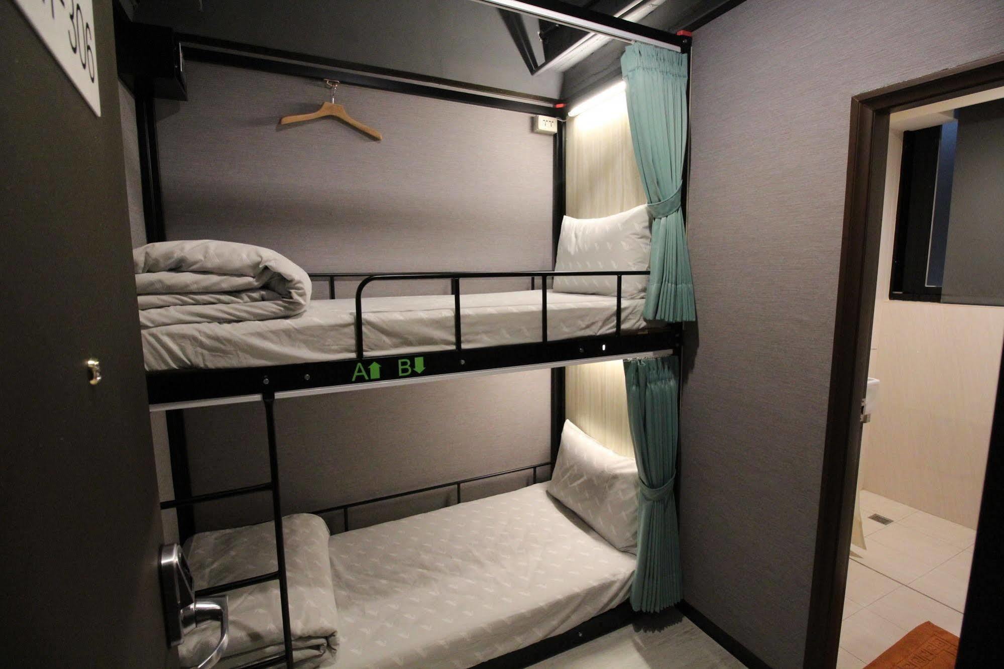 Backpackers Hostel - Ximen Taipei Eksteriør bilde
