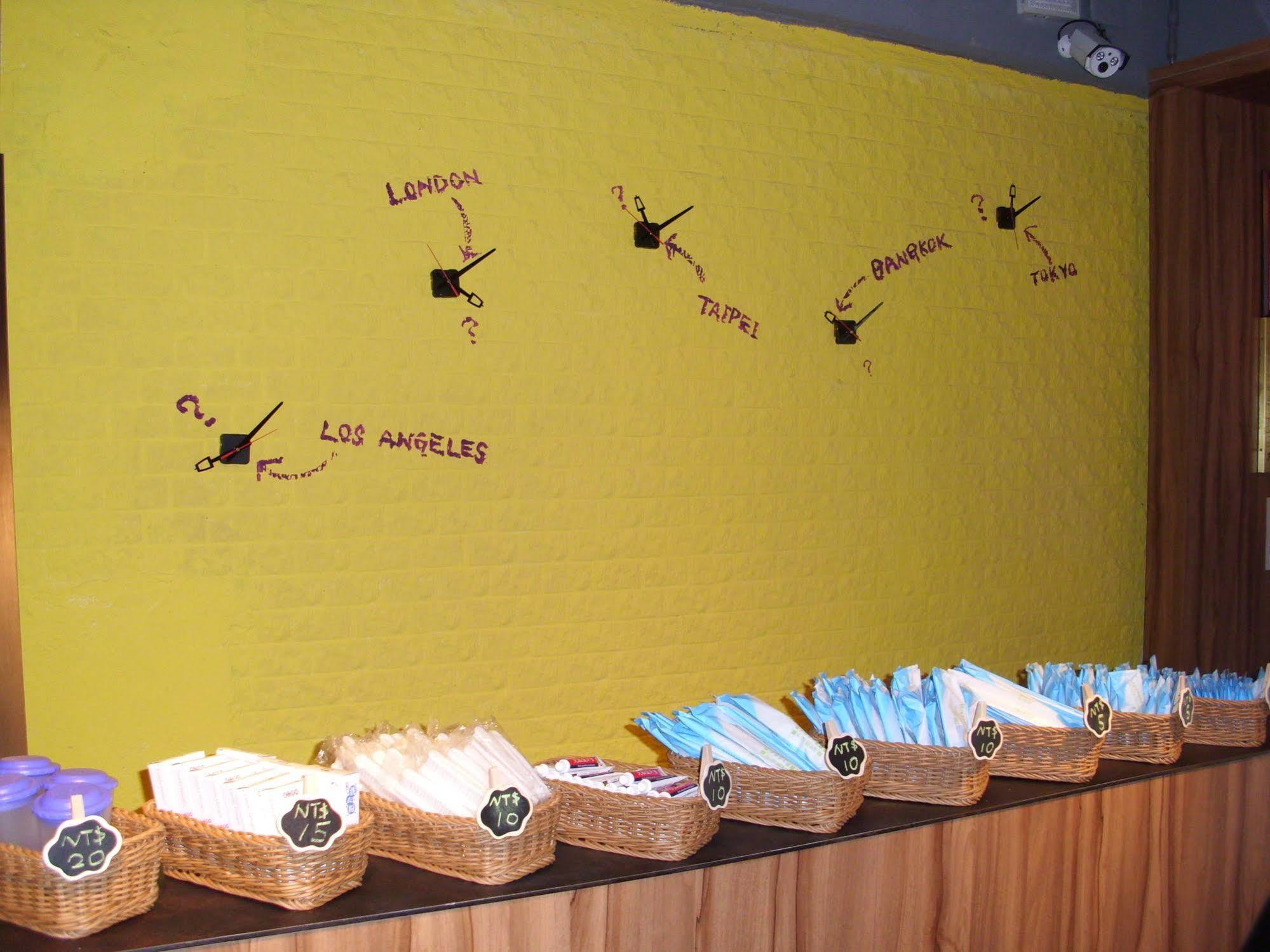 Backpackers Hostel - Ximen Taipei Eksteriør bilde